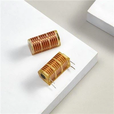 Transformateur d'allumage haute tension pour moteur de voiture